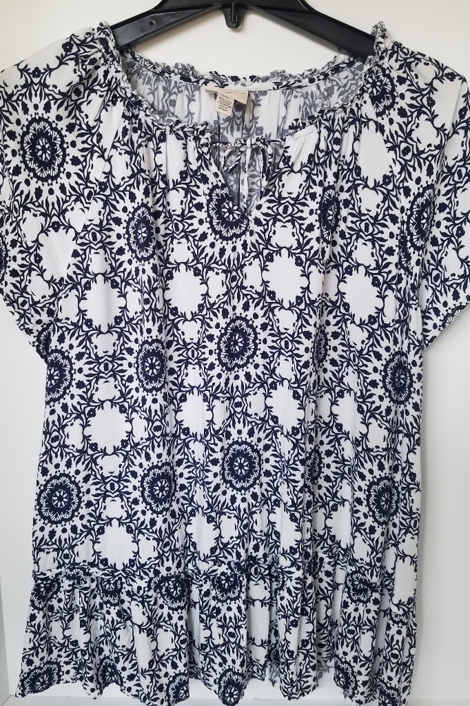 St. John's Bay flowy top